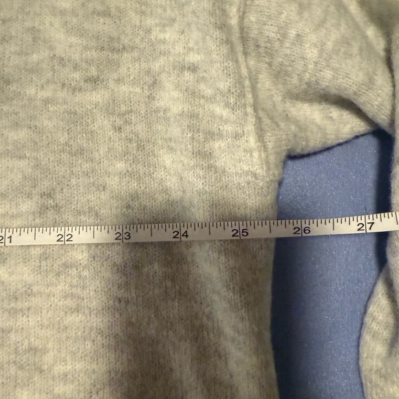 Vince Camuto Gray Crew Neck Sweater with Relaxed Fit - Picture 5 of 5